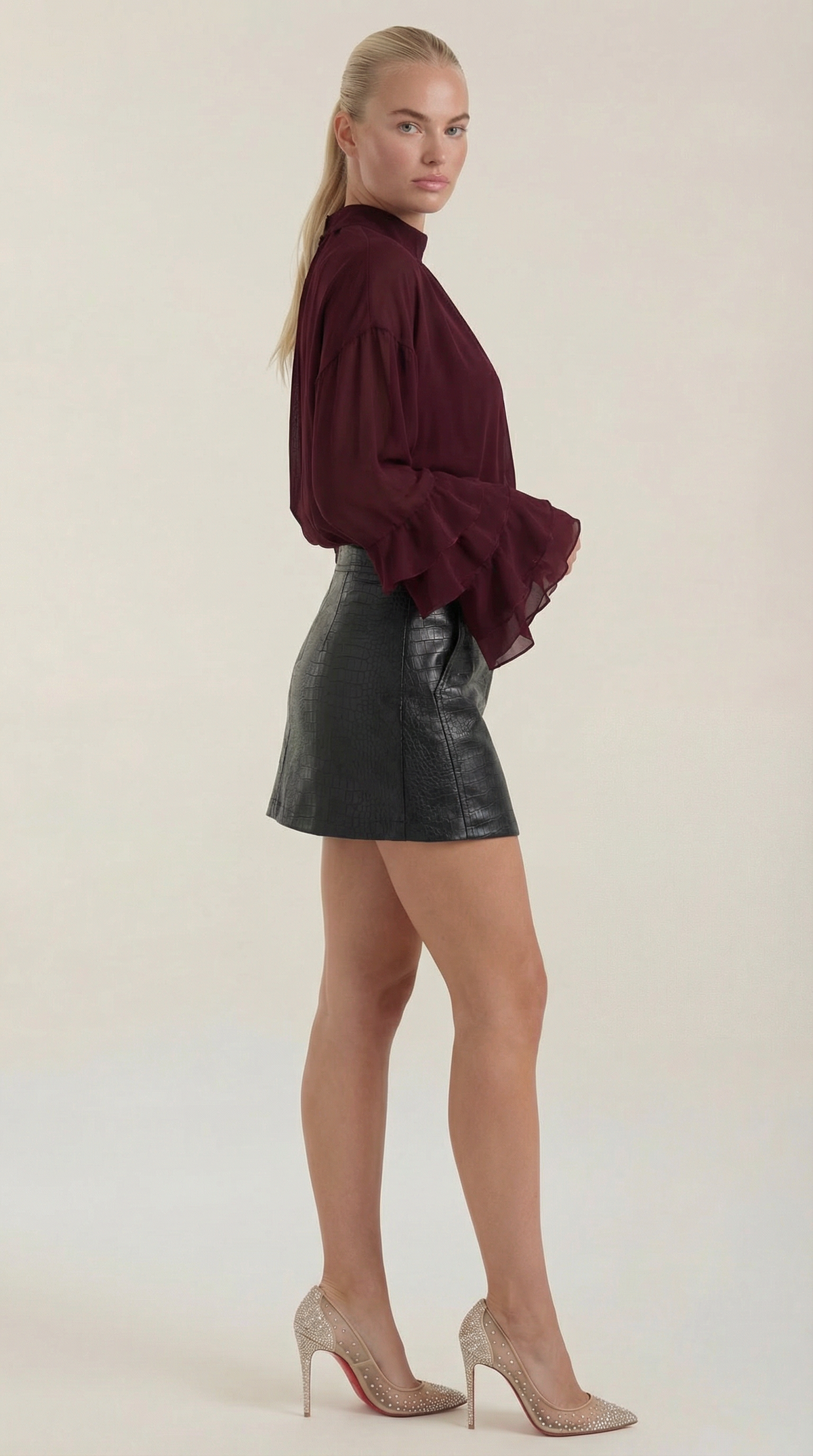 NEREA | TOP TRANSPARENTE CON CUELLO ALTO