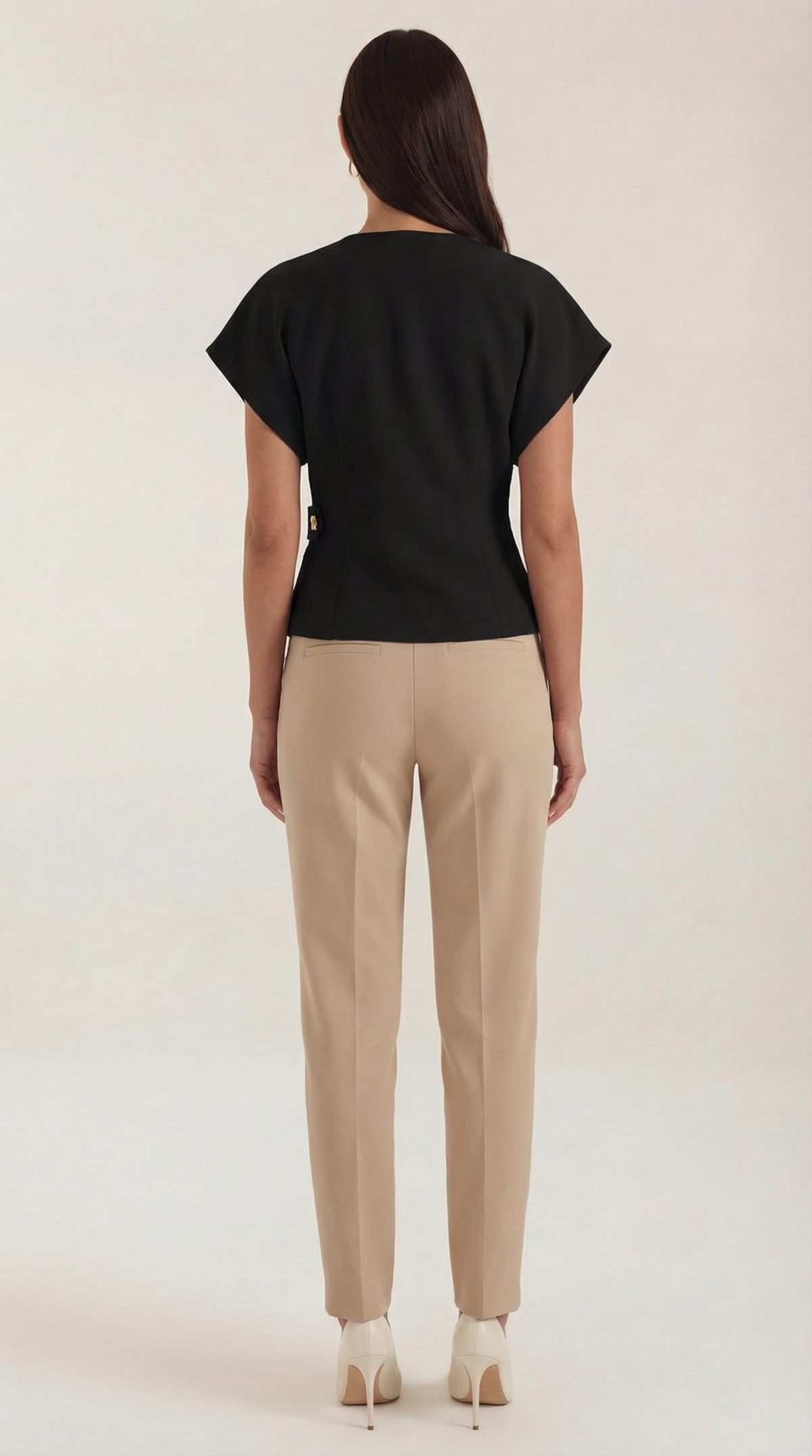 AMELIA | BLUSA CON ESCOTE EN V