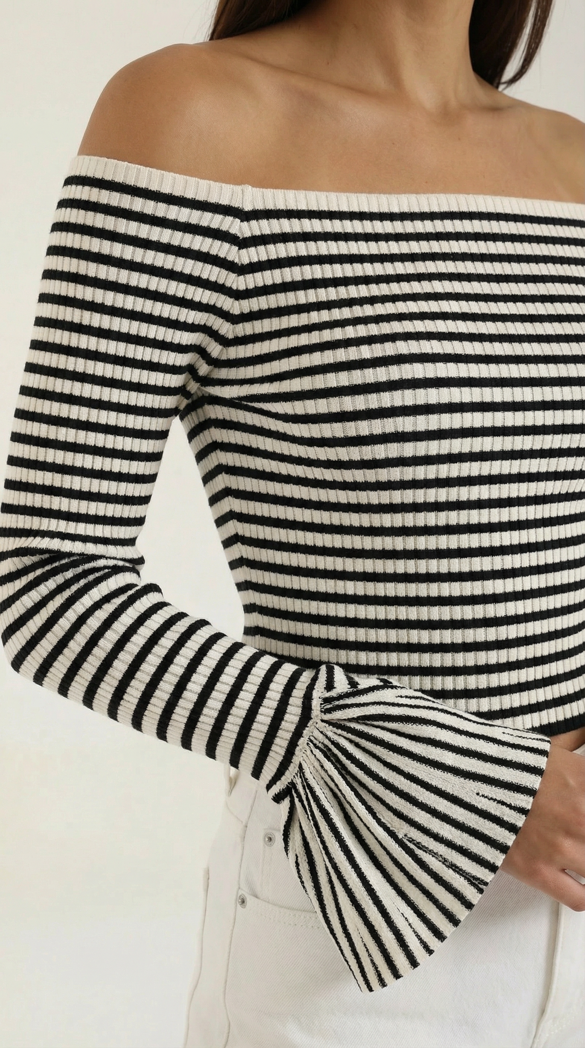 GABRIELLA | CAMISA A RAYAS CON MANGAS ABULLONADAS