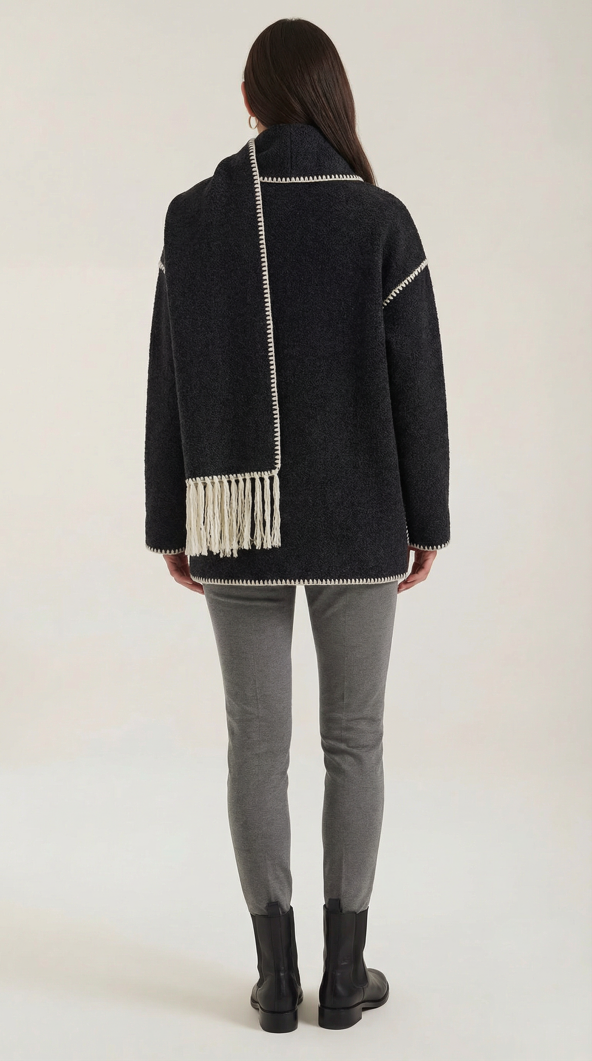 ISOLDE | CHAQUETA CON BUFANDA A CONTRASTE