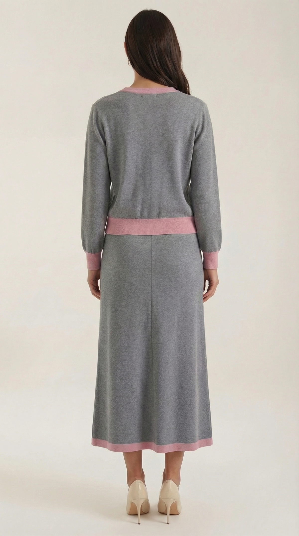CHERYL | CONJUNTO DE SUÉTER CON ESCOTE EN V Y FALDA MIDI