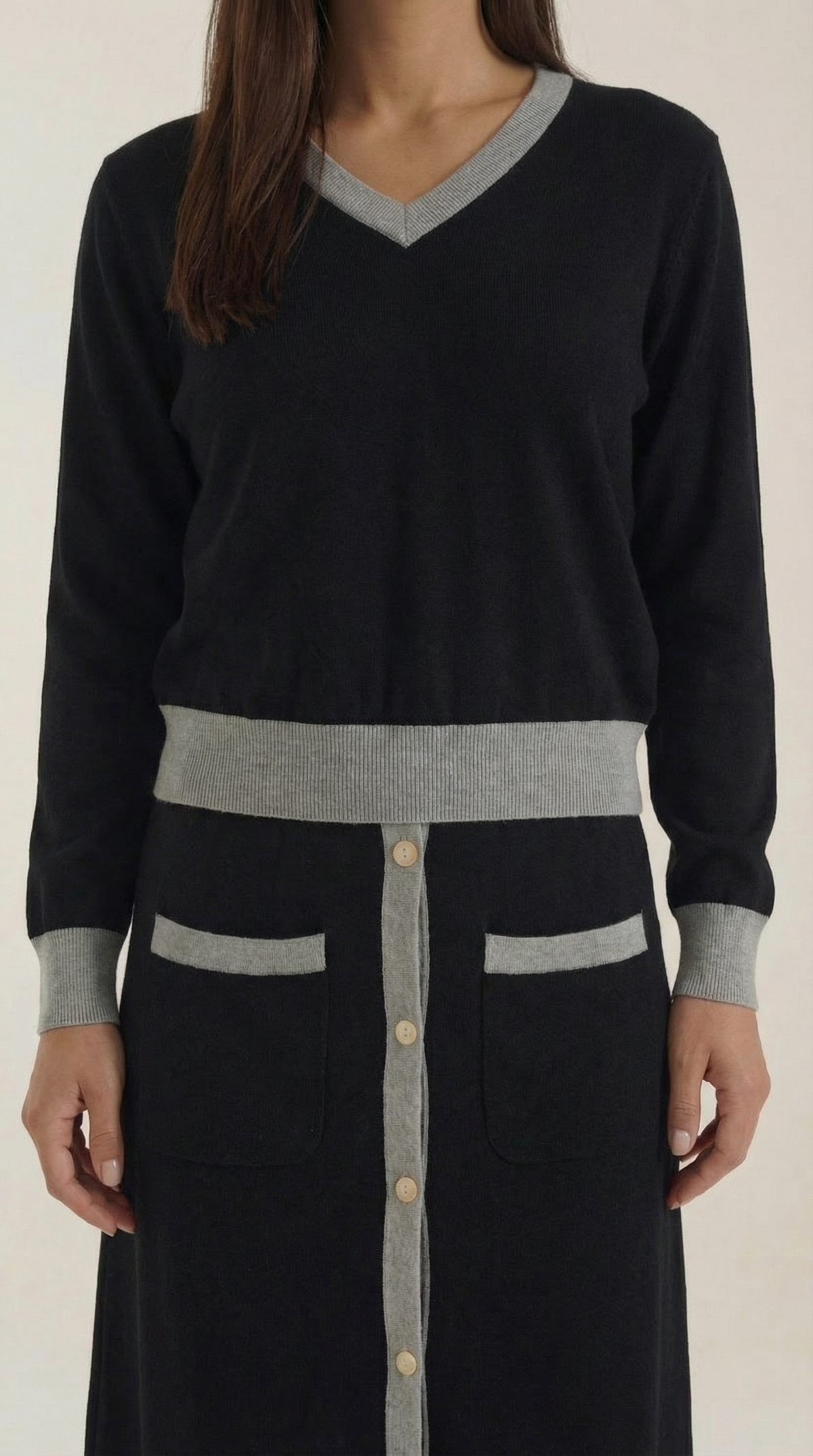 CHERYL | CONJUNTO DE SUÉTER CON ESCOTE EN V Y FALDA MIDI