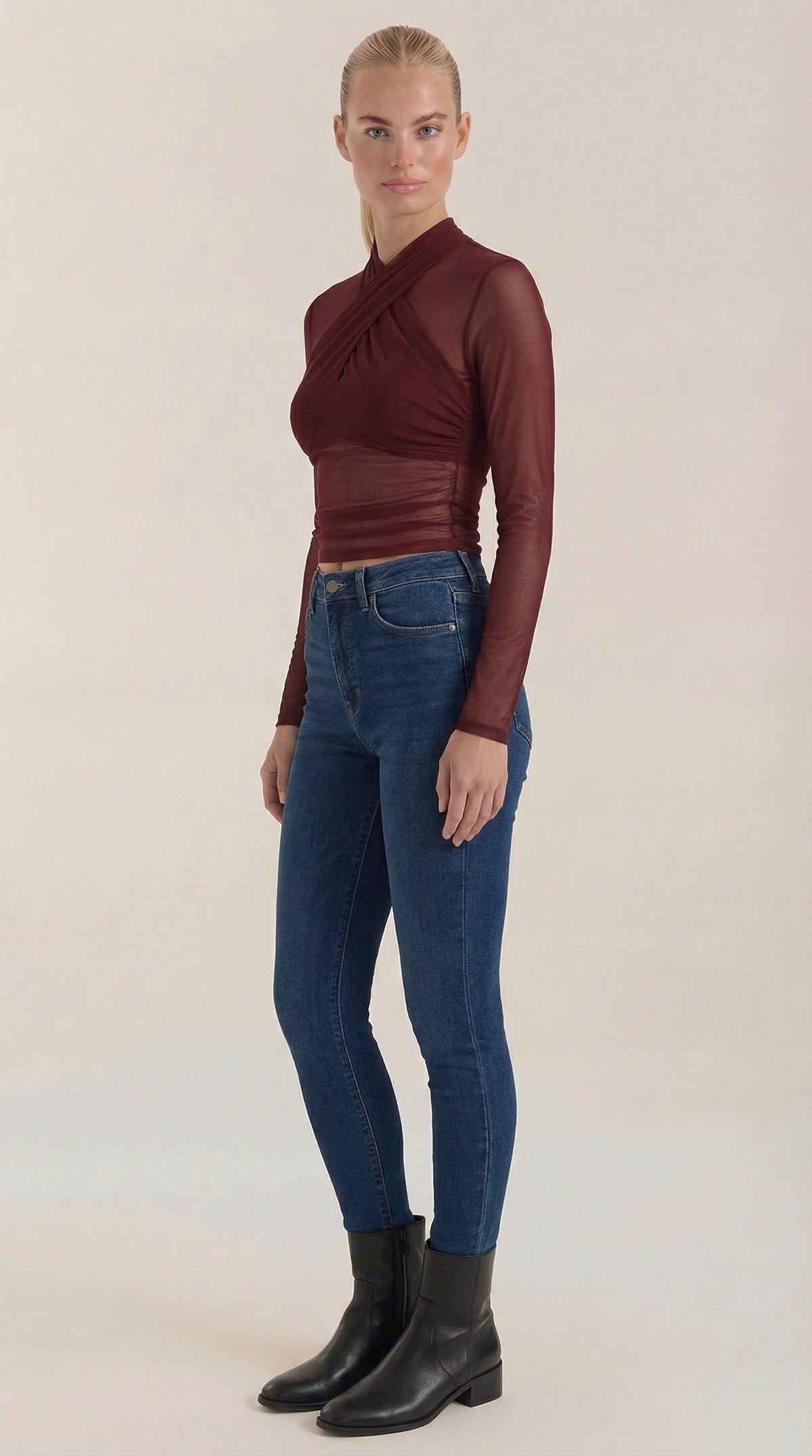 IRIS | TOP TRANSPARENTE DE MALLA