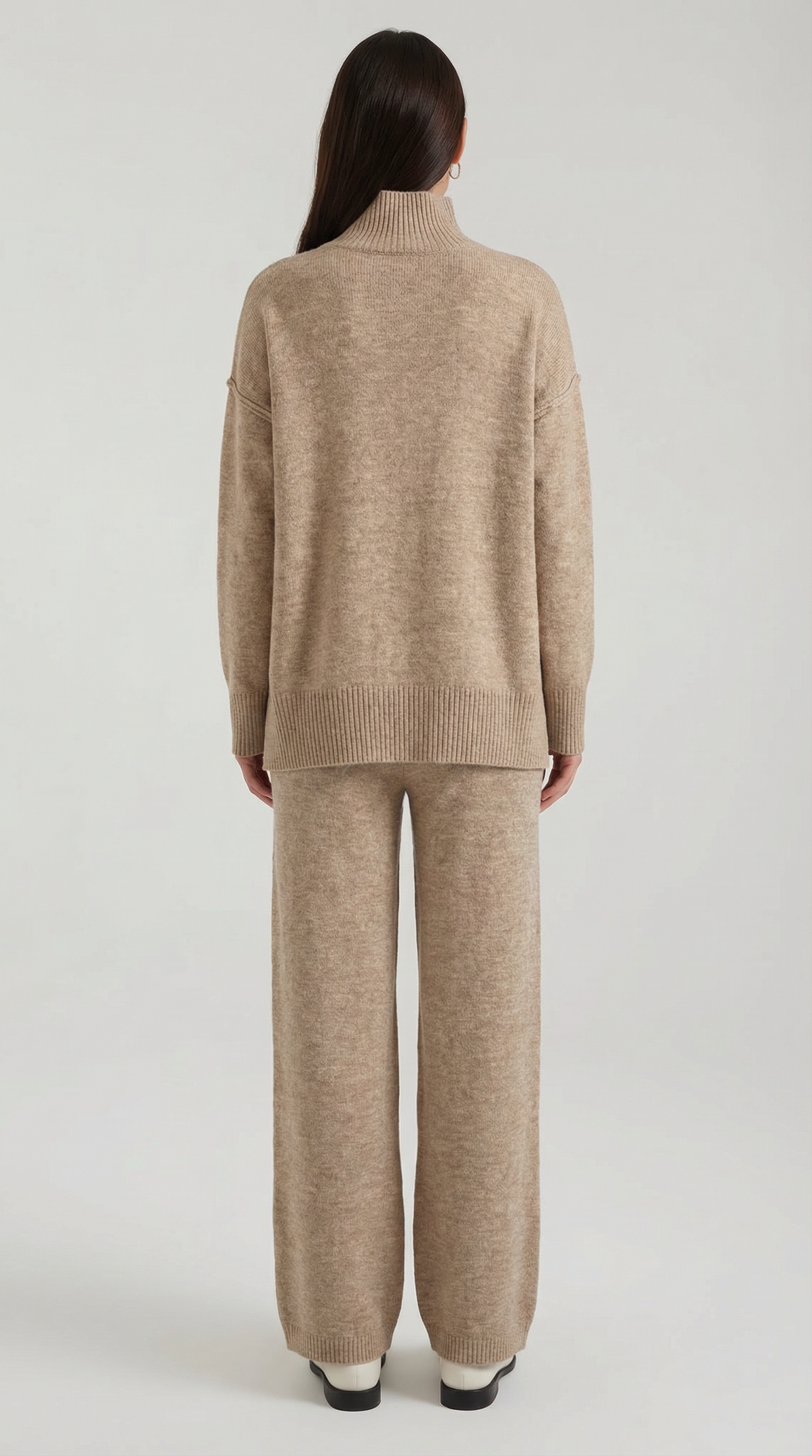MAR | CONJUNTO DE SUÉTER DE PUNTO Y PANTALONES VAQUEROS