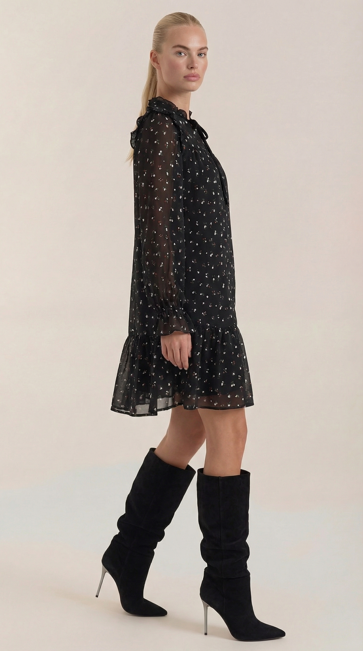KATIE | VESTIDO CORTO CON DETALLES DE VOLANTES