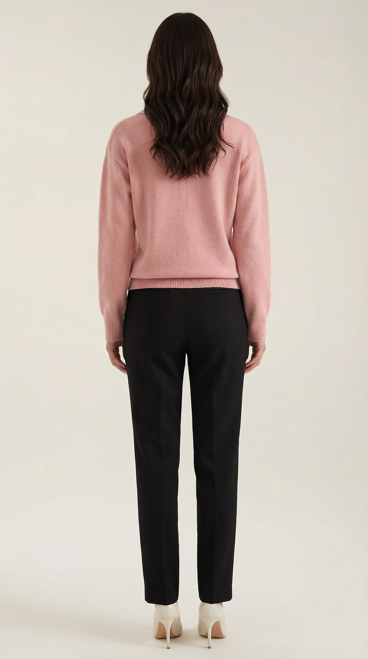 CHARLOTTE | POLO CASUAL CON ESCOTE EN V