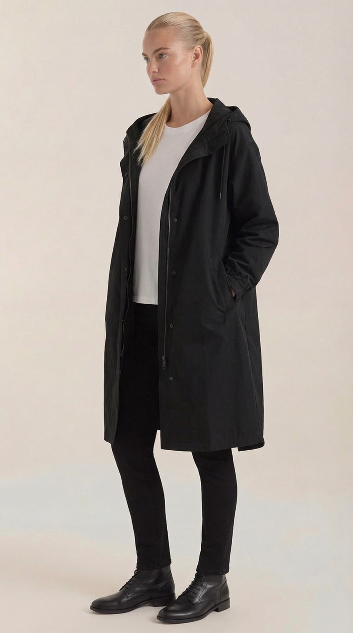 BLYTHE | CHAQUETA IMPERMEABLE CON CAPUCHA