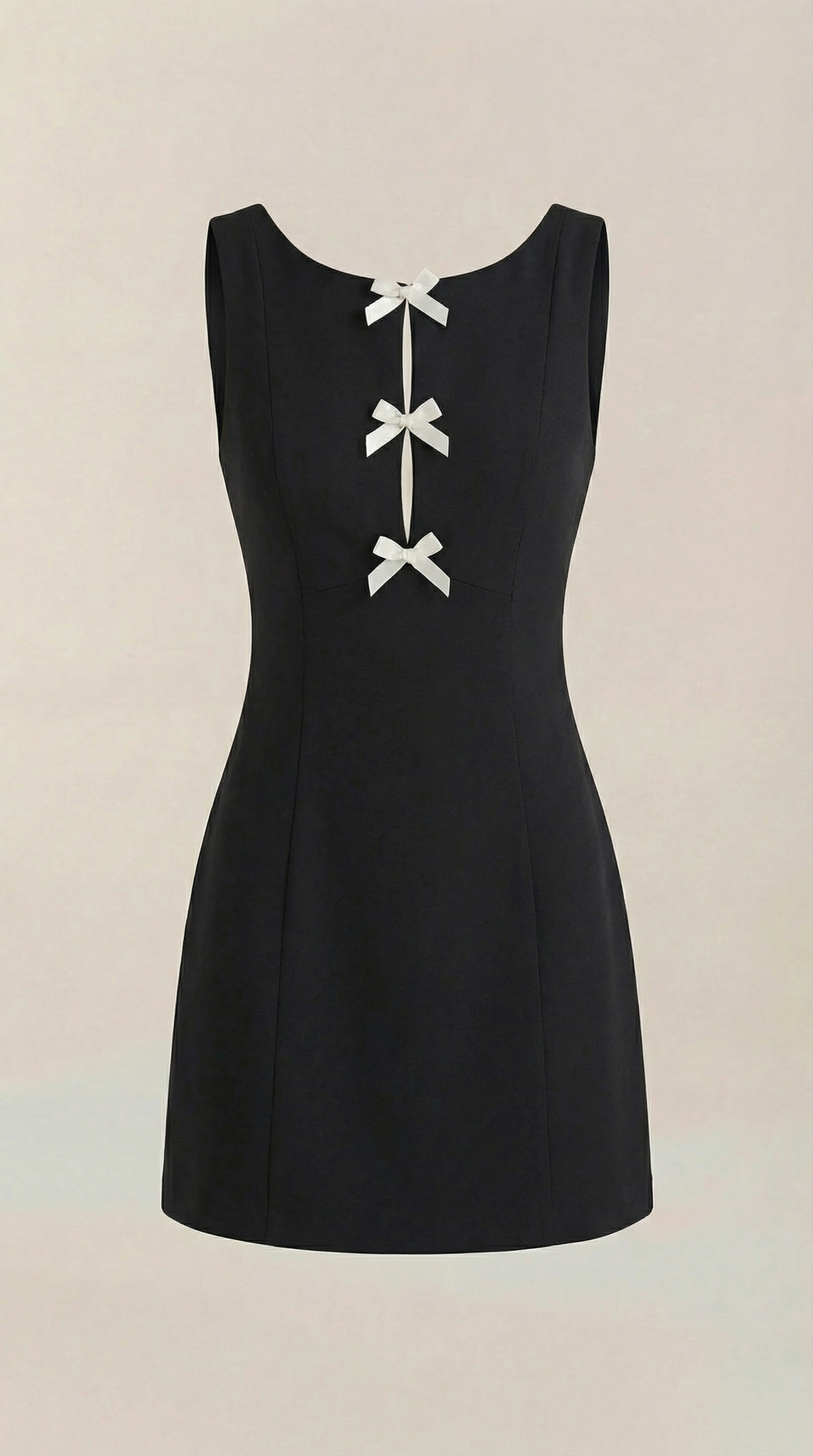 PRISCILLA | VESTIDO CORTO CON DETALLES DE LAZO