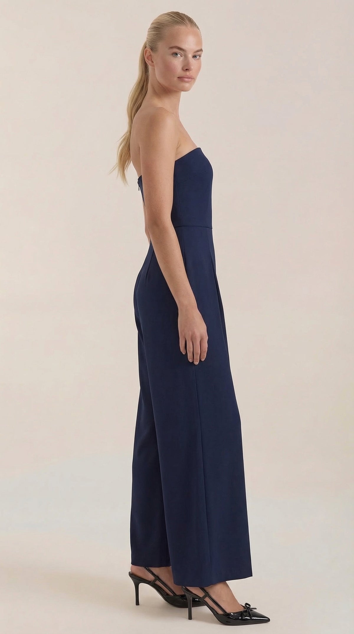 ELIZA | MONO SIN TIRANTES CON PANTALÓN DE PIERNA ANCHA