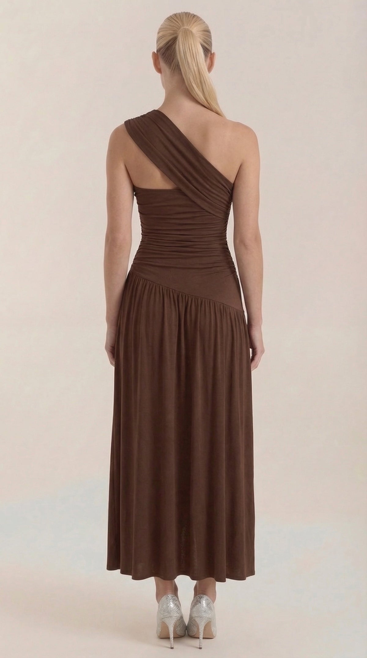 ENID | VESTIDO LARGO ASIMÉTRICO DE UN SOLO HOMBRO