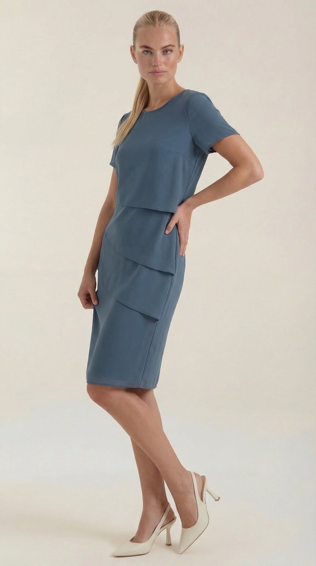 MEGHAN | VESTIDO CORTO CON VOLANTES