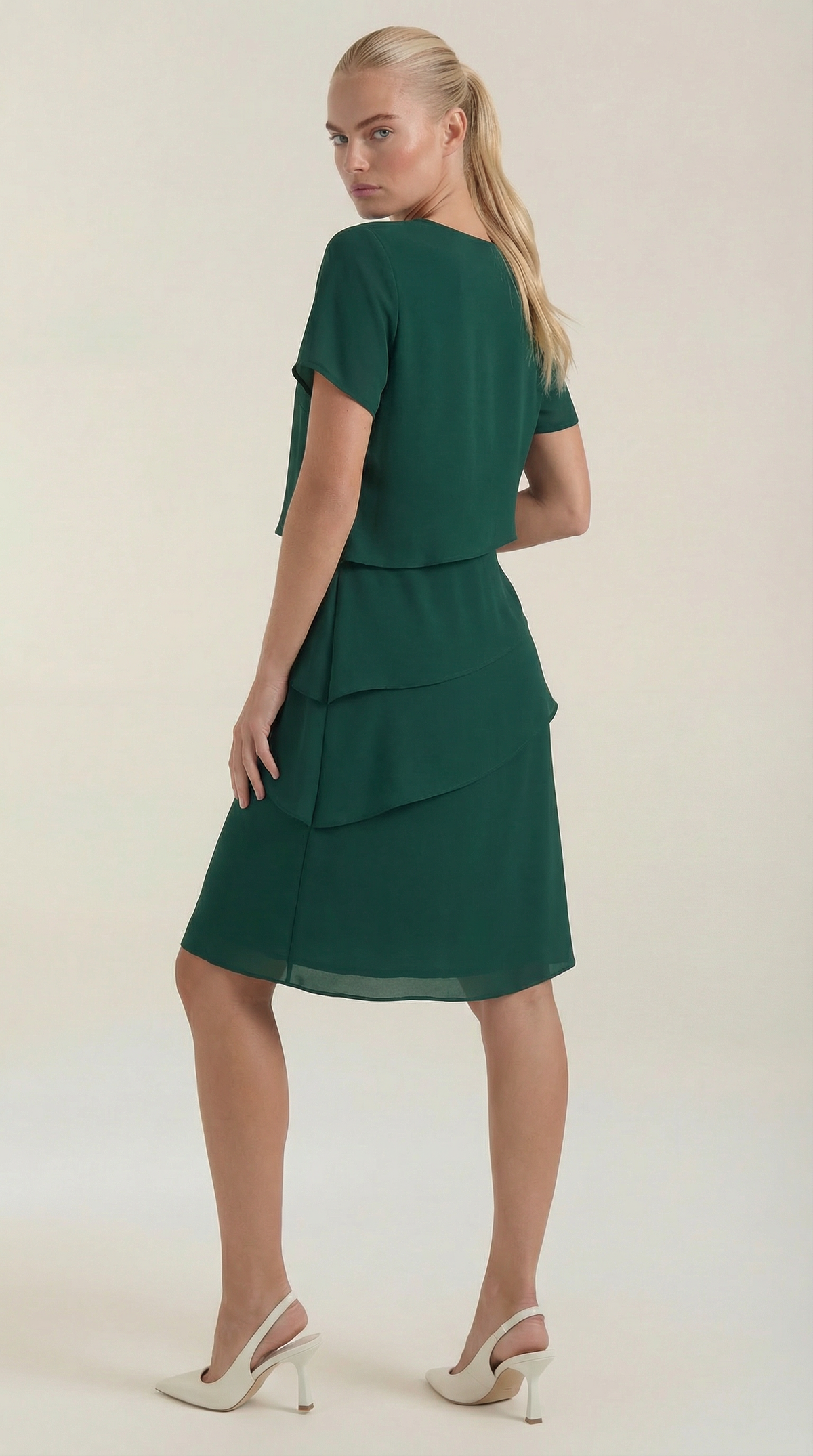 MEGHAN | VESTIDO CORTO CON VOLANTES