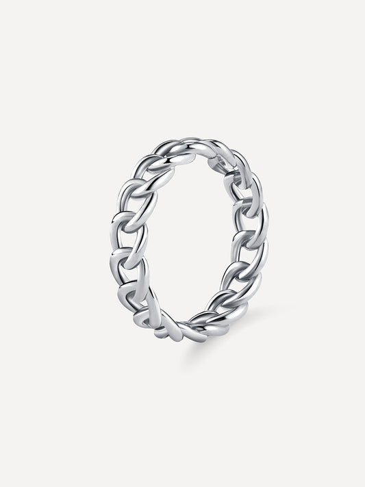 Anillo entrelazado elegante