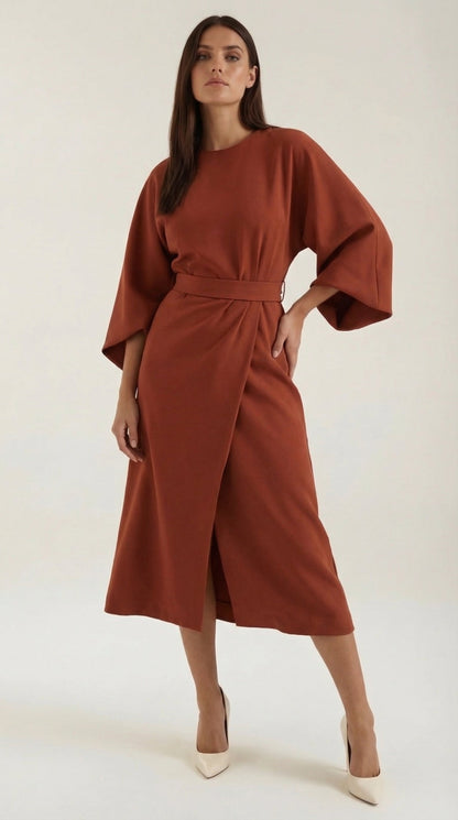 ANA | VESTIDO LARGO CON CINTURÓN EN LA CINTURA