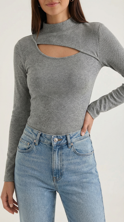 GABRIELLE | TOP CHIC DE MANGA LARGA CON ABERTURAS