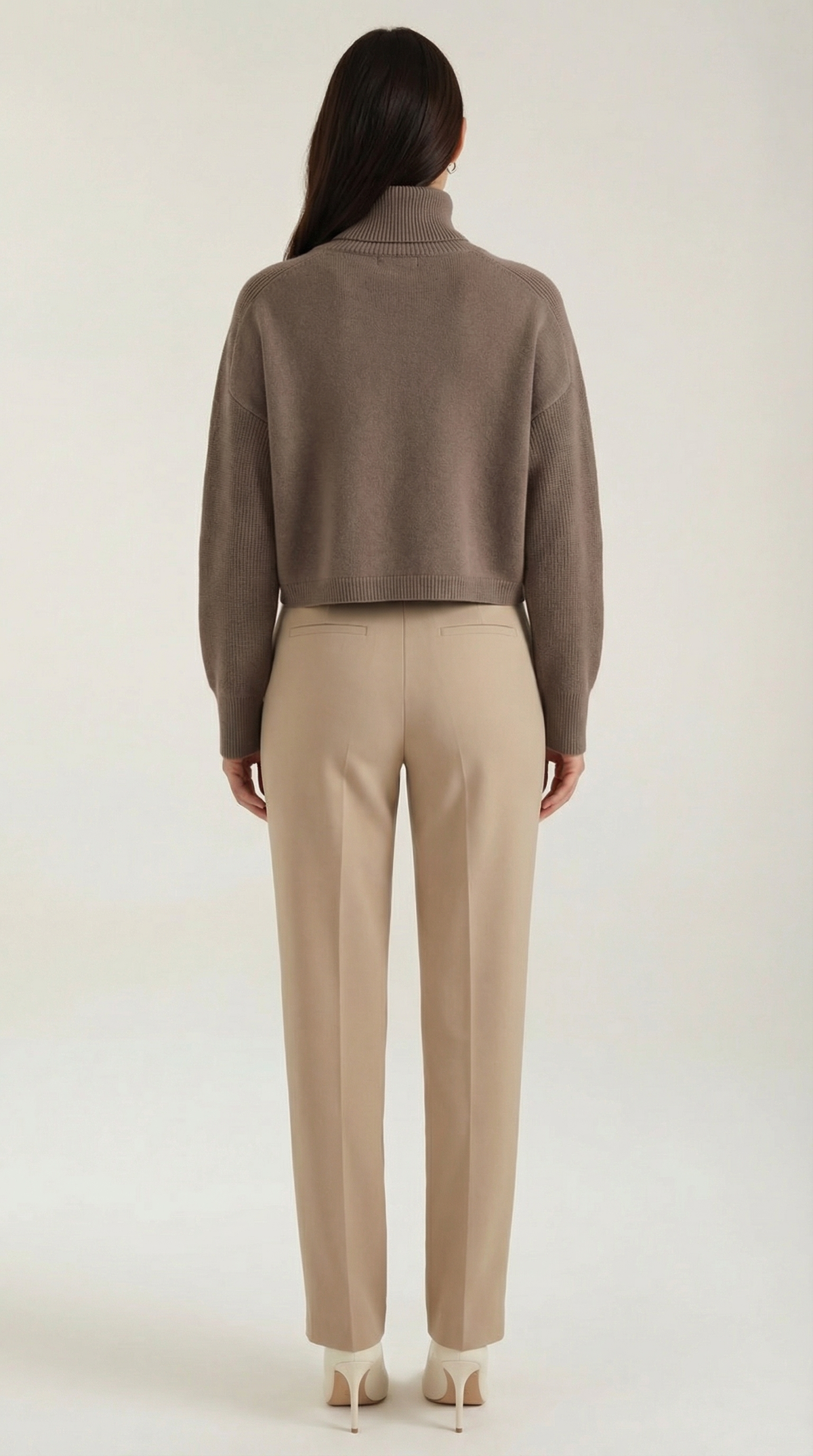 GISELLE | SUÉTER ELEGANTE DE CUELLO ALTO
