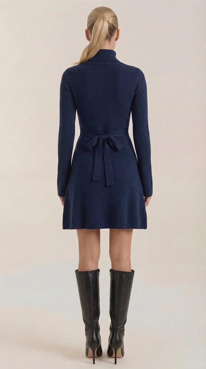 GENEVA | VESTIDO CORTO DE PUNTO CON CUELLO ALTO