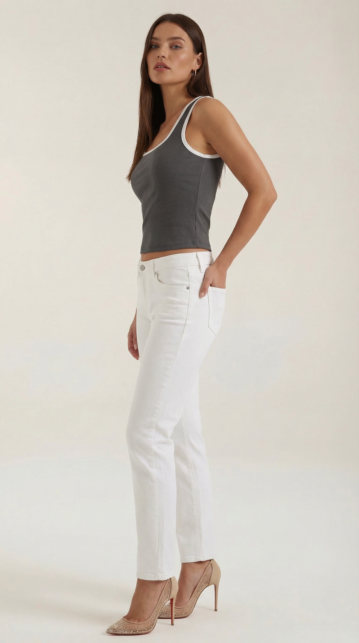 ESTELLE | TOP CON ESCOTE CUADRADO
