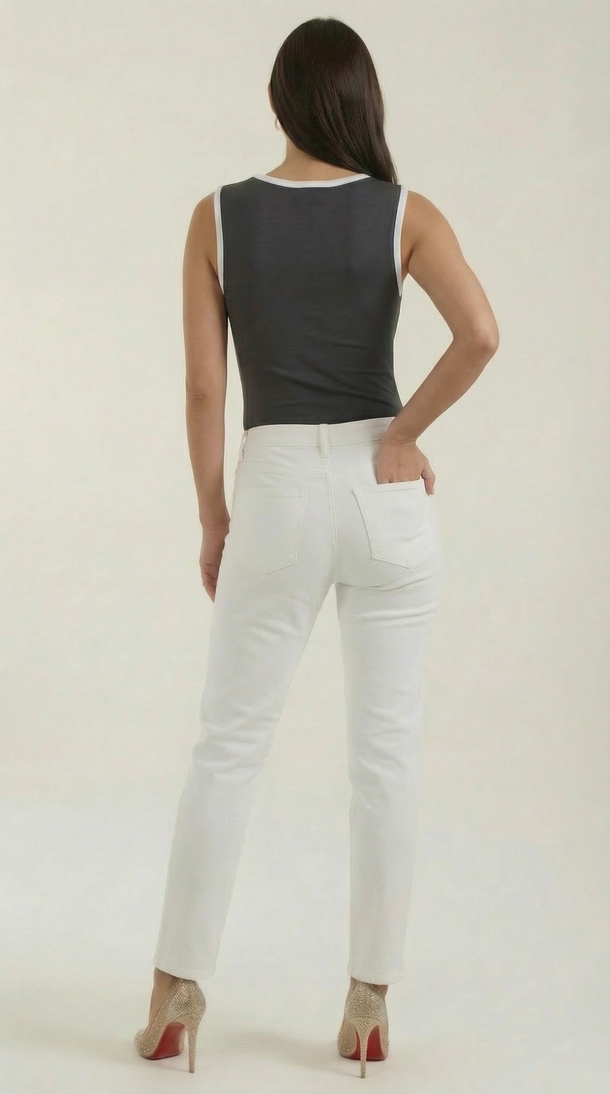 ESTELLE | TOP CON ESCOTE CUADRADO