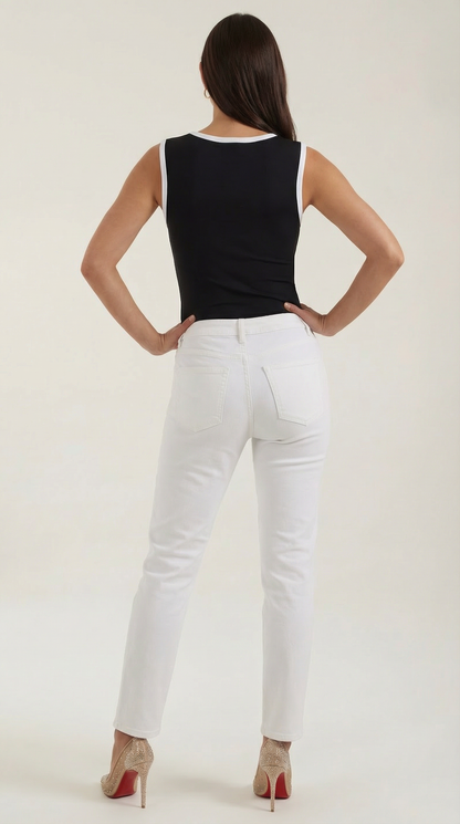 ESTELLE | TOP CON ESCOTE CUADRADO