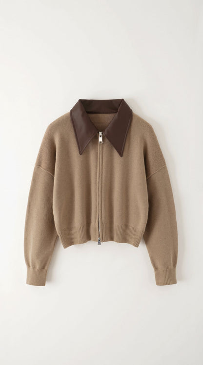 EIRA | CHAQUETA CORTA DE PUNTO CON CUELLO