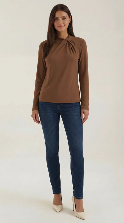 DAPHNE | BLUSA CON CUELLO ALTO Y LAZO