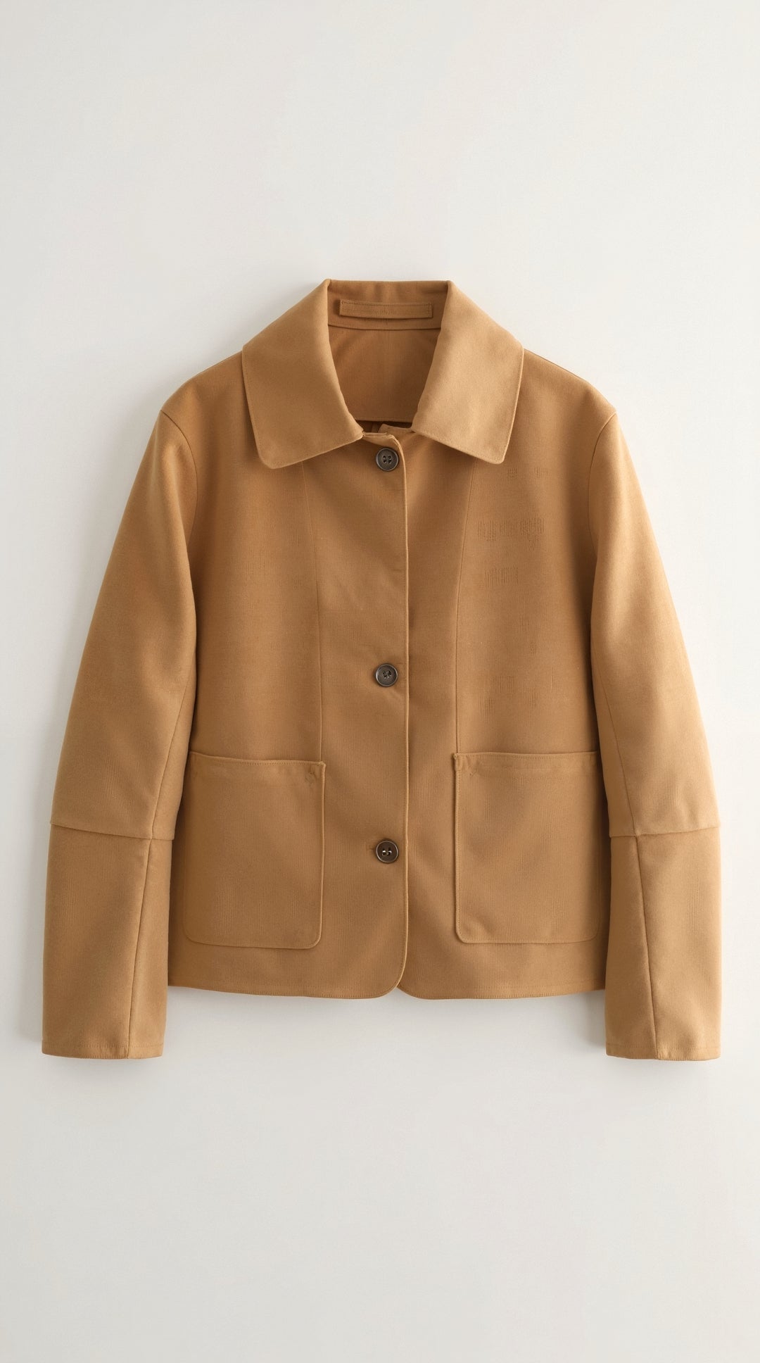MAUDE | CHAQUETA SUAVE CON CIERRE DE BOTONES