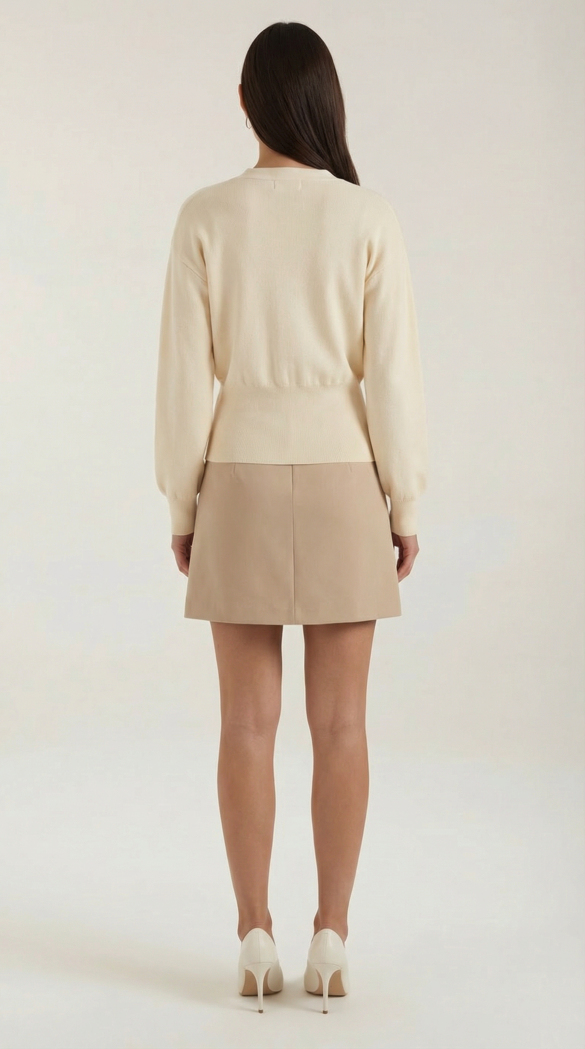 ARABELLA | JERSEY DE PUNTO CON ESCOTE EN V