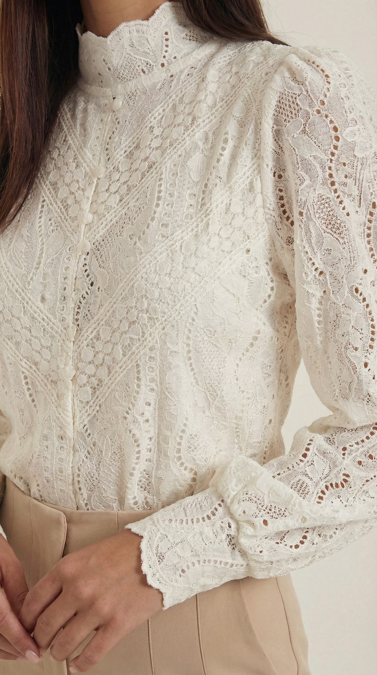 VICTORIA | BLUSA ESTRUCTURADA DE MANGA LARGA
