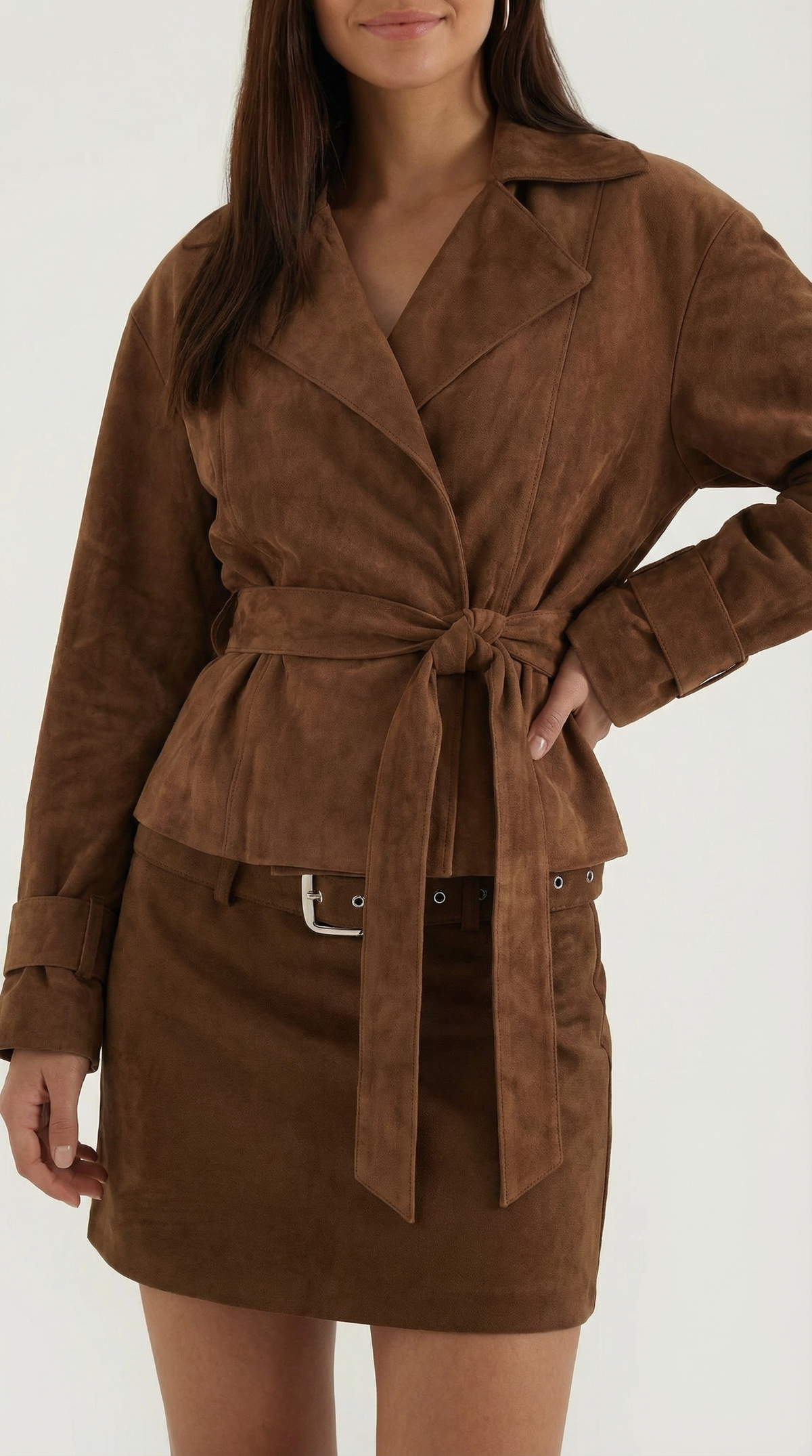 LAVINIA | CHAQUETA ENVOLVENTE CON CINTURÓN AJUSTABLE