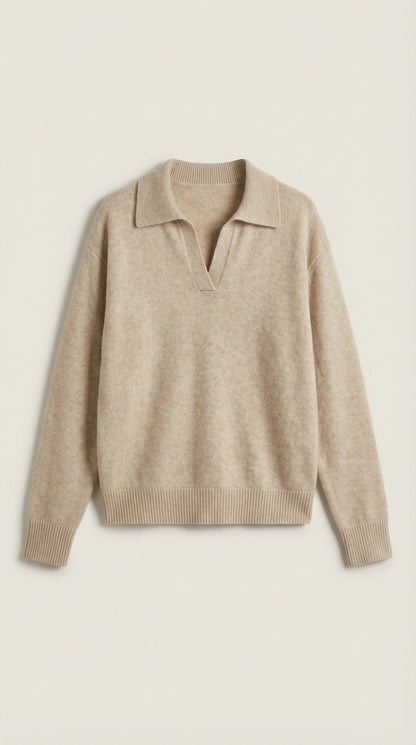 CHARLOTTE | POLO CASUAL CON ESCOTE EN V