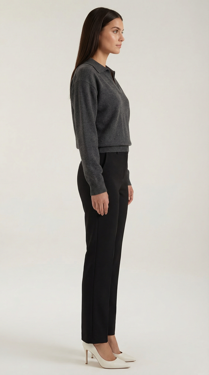 CHARLOTTE | POLO CASUAL CON ESCOTE EN V