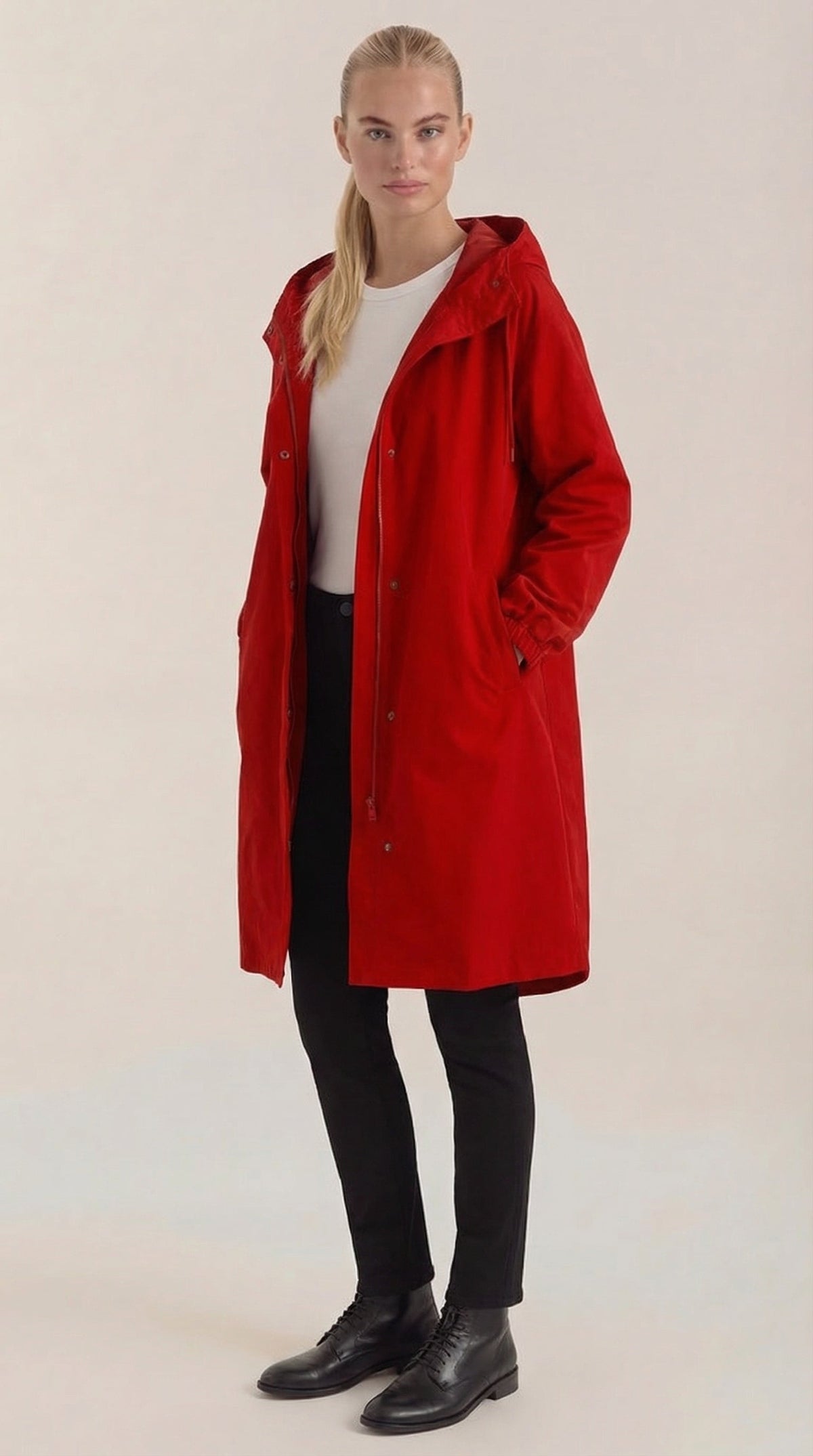 BLYTHE | CHAQUETA IMPERMEABLE CON CAPUCHA