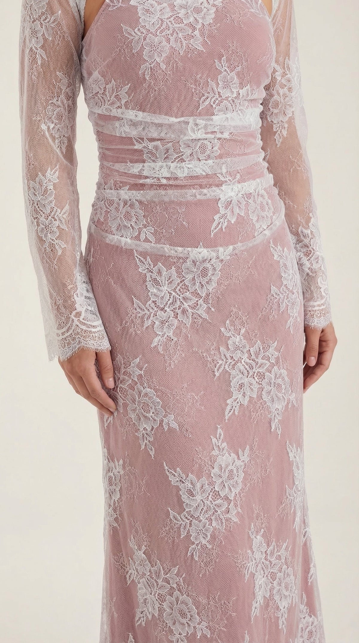 NERISSA | VESTIDO LARGO DE ENCAJE