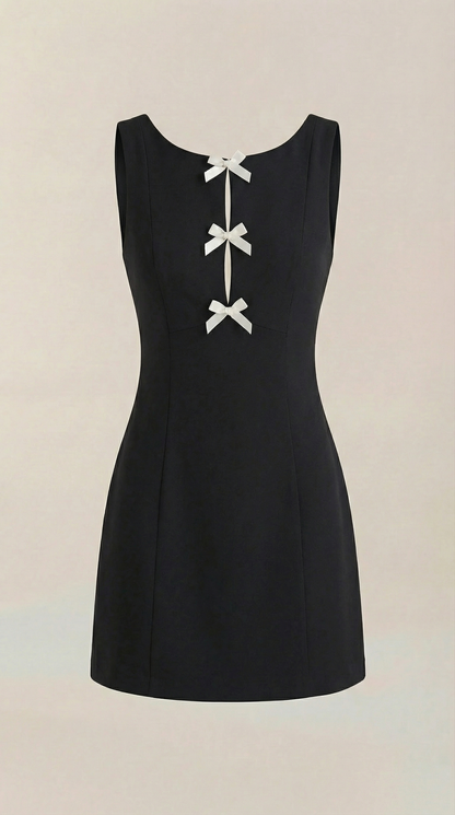 PRISCILLA | VESTIDO CORTO CON DETALLES DE LAZO
