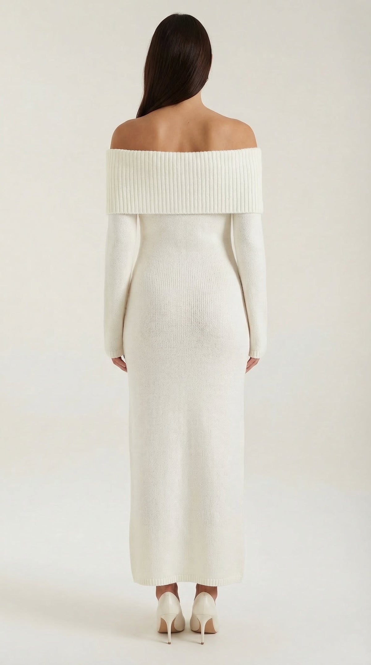 QUINLAN | VESTIDO LARGO AJUSTADO CON HOMBROS DESCUBIERTOS