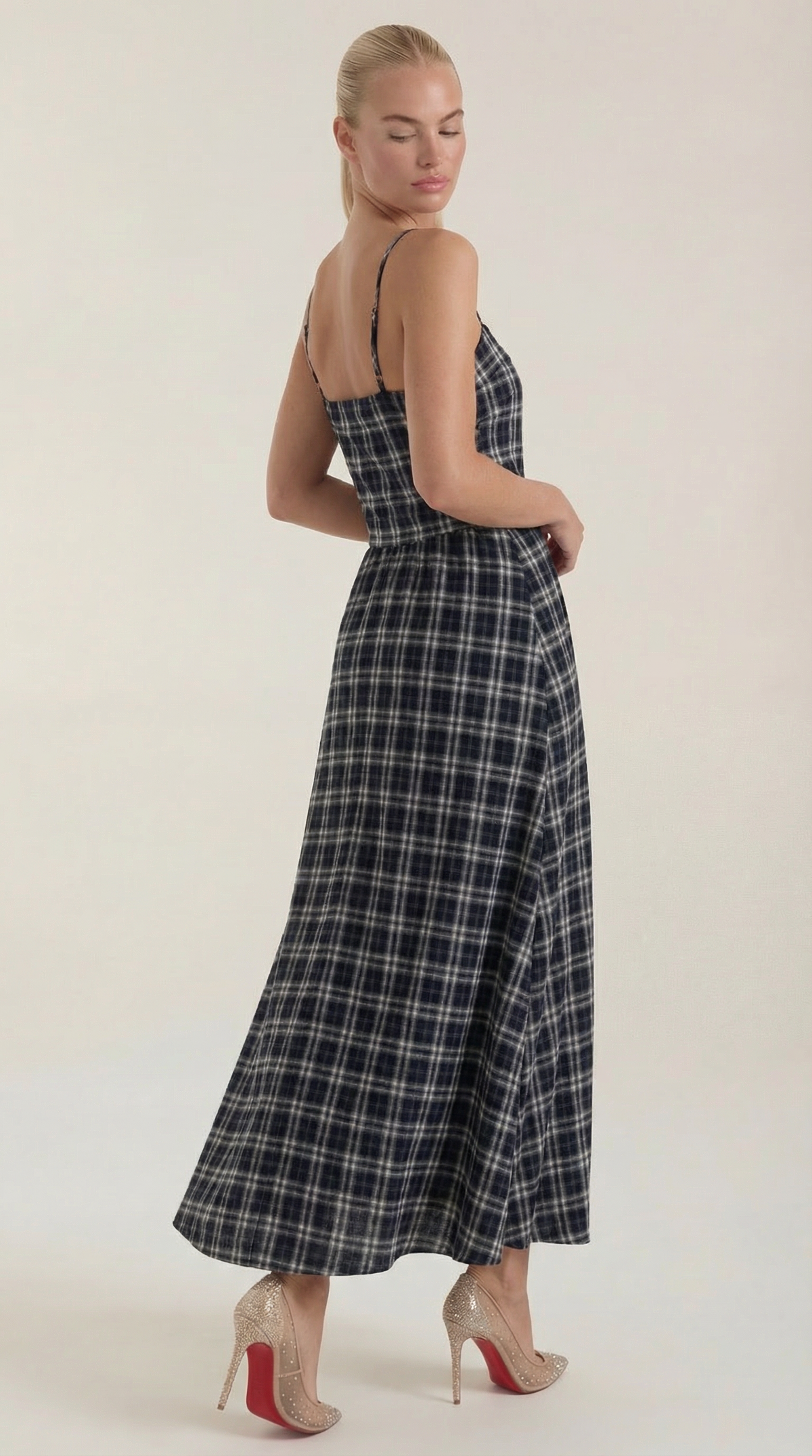 JULIANA | VESTIDO MIDI DE VERANO A CUADROS CON ESCOTE REDONDO