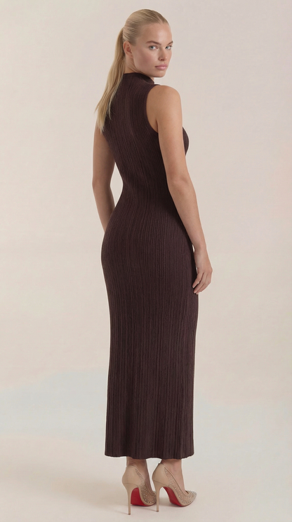 SONIA | VESTIDO MIDI AJUSTADO CON CUELLO ALTO