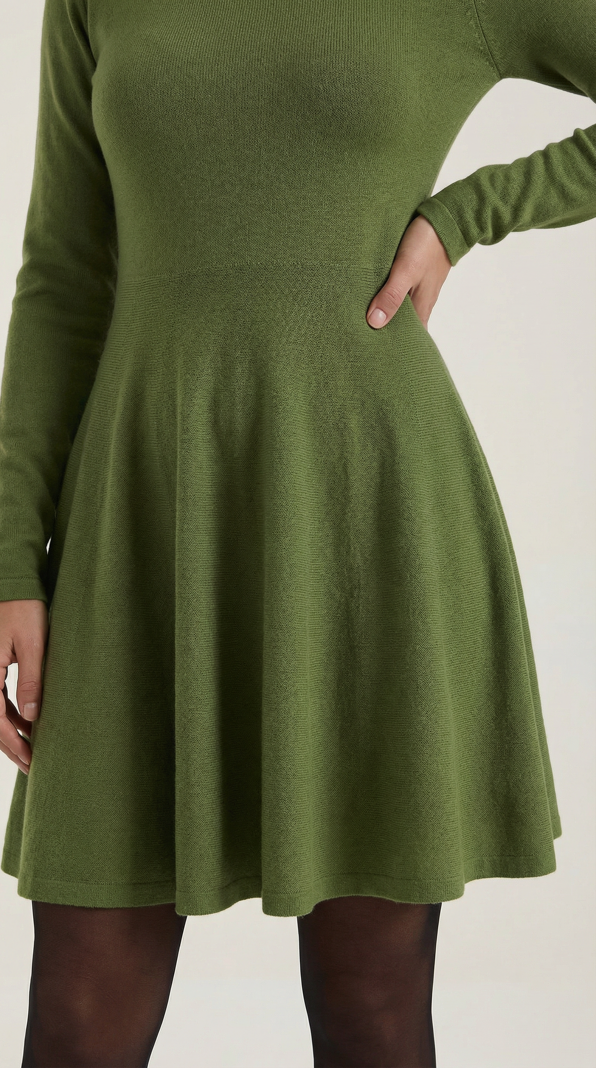 TIFFANY | VESTIDO CORTO DE MANGA LARGA CON PLIEGUES