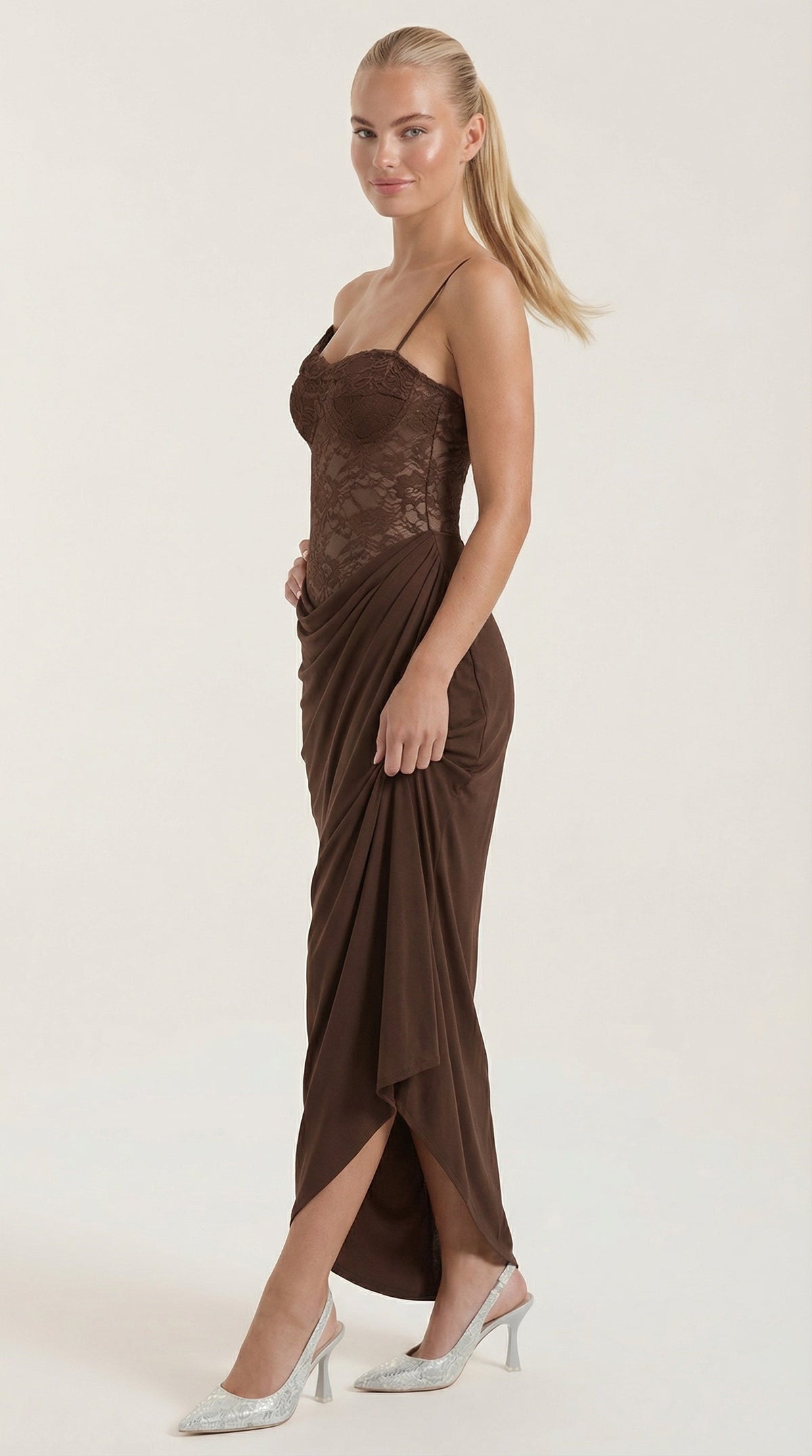 GISELLE | VESTIDO LARGO CON CORSET DE ENCAJE Y UN SOLO HOMBRO