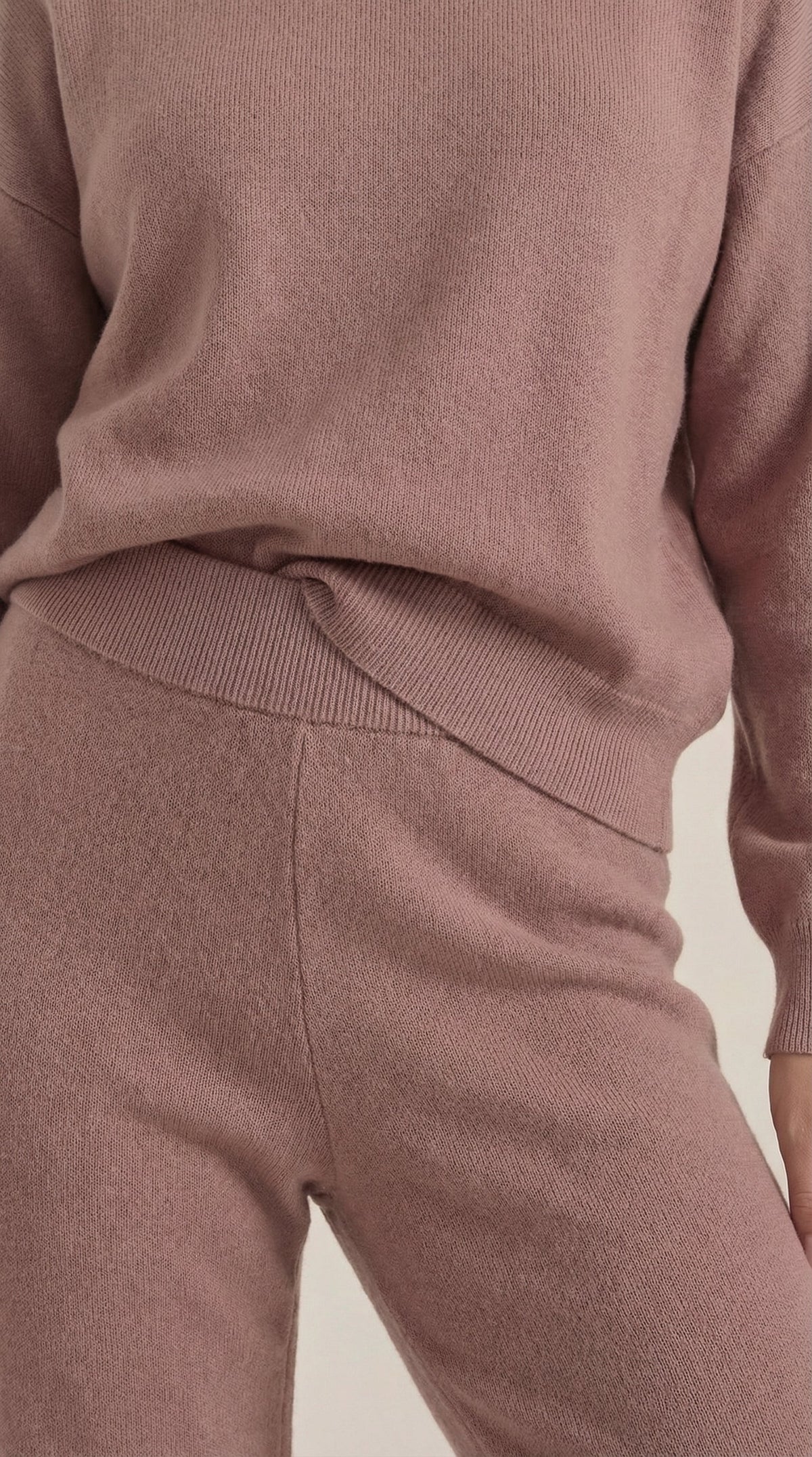 MAVIS | CONJUNTO DE PUNTO DE CASA CON CUELLO ALTO