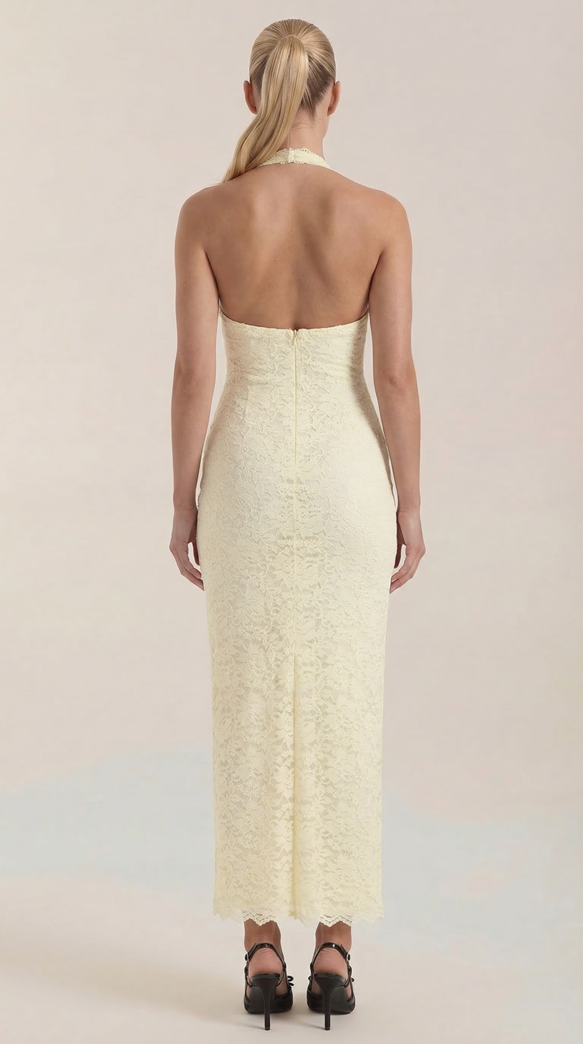 ROXANNE | VESTIDO LARGO DE ENCAJE CON ESCOTE HALTER